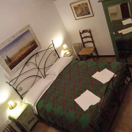 La Casa Di Sally Pitigliano Esterno foto