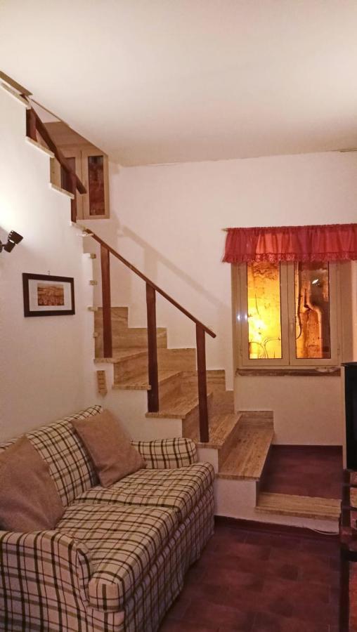 La Casa Di Sally Pitigliano Esterno foto